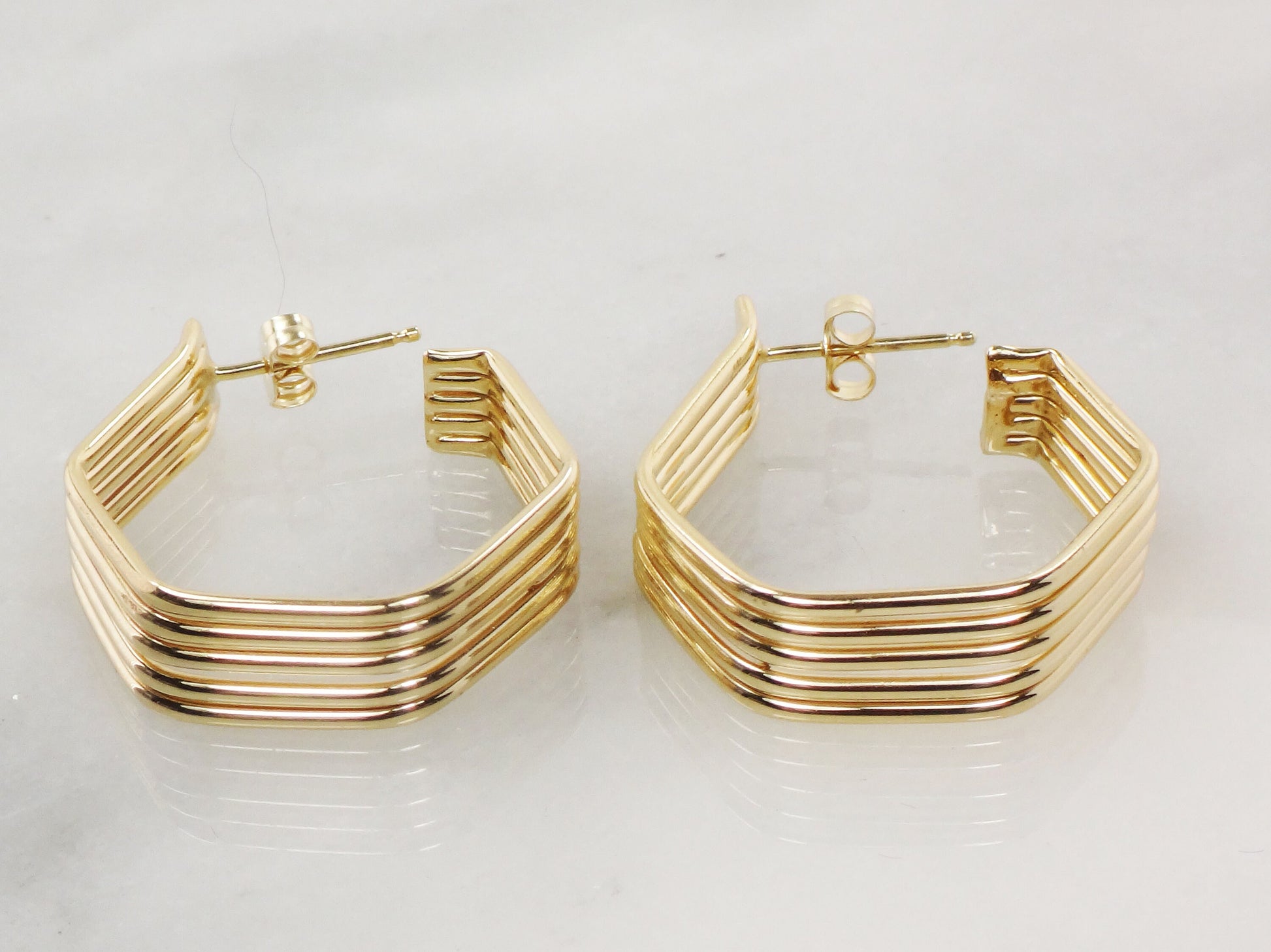 Vintage Large 14k Yellow Gold Octagon Hoop Earrings 17.4 MM Wide with Push Backs