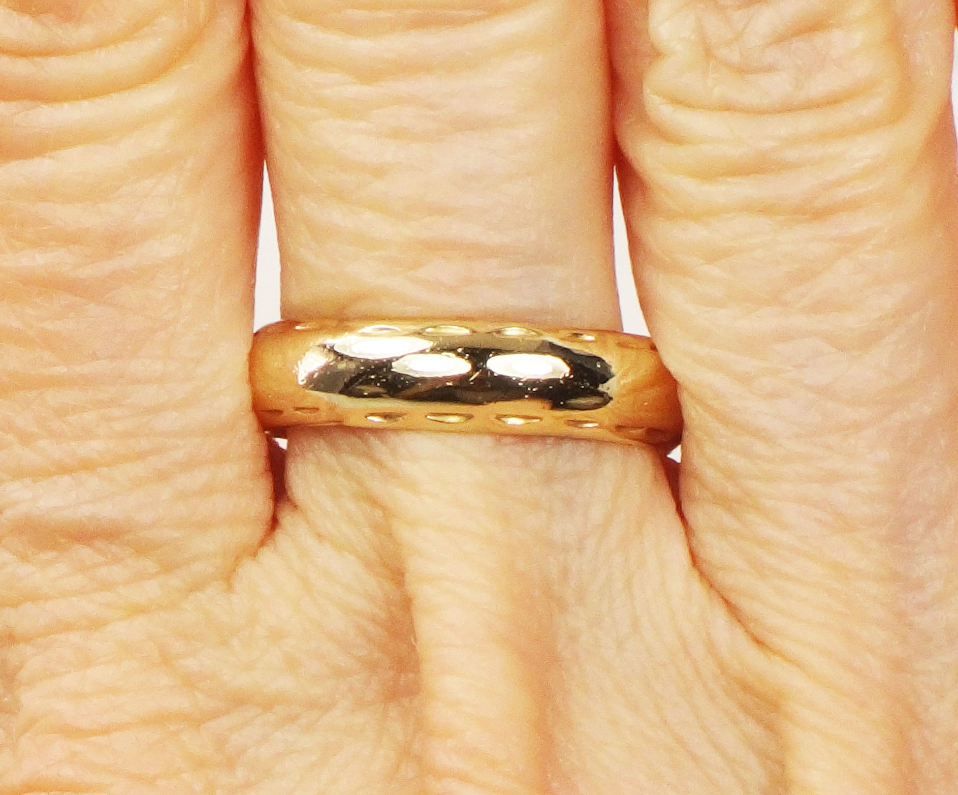 Vintage 14k Yellow Gold Wedding Band - 5 MM Plain Polished Design, Size 7.25