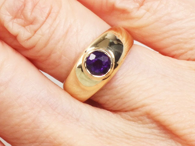 Vintage 14k Yellow Gold Natural Amethyst Ring Purple February Birthstone - Size 5
