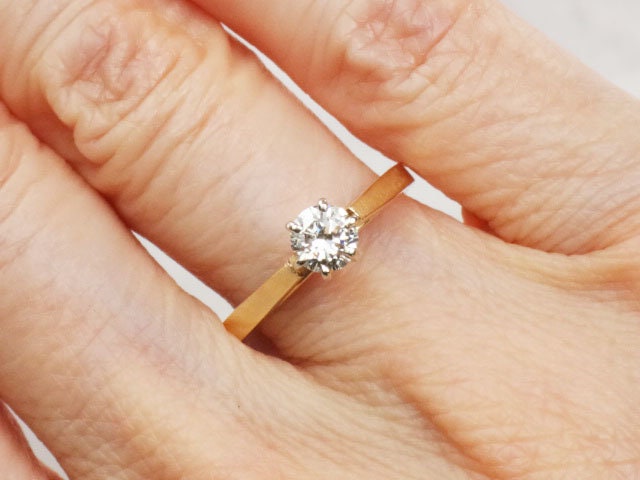 Vintage 14k Yellow Gold Round Solitaire Natural Diamond Engagement Ring Approx .35 Carat Diamond Size 6.75