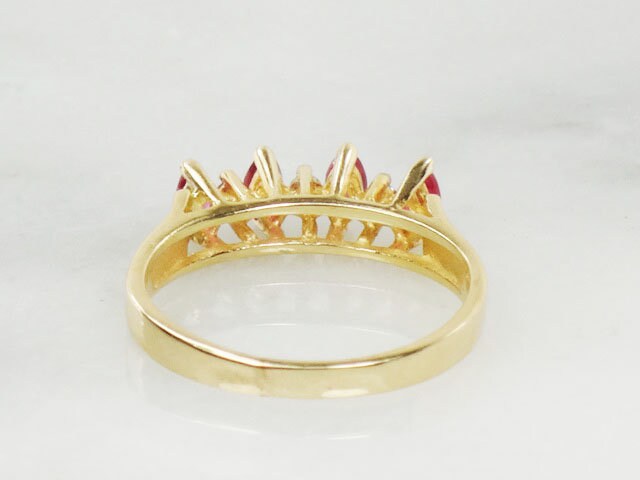 Vintage 14k Yellow Gold Natural Ruby and Diamond Ring July Birthstone Pinky Ring Size 3.5