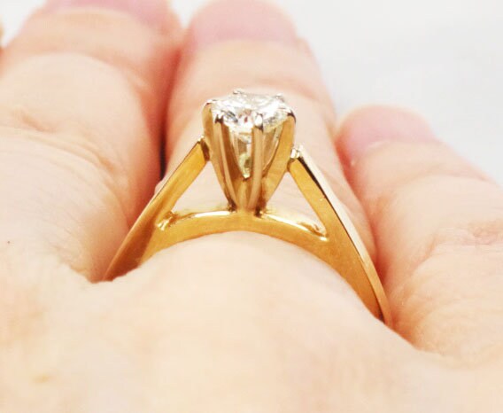 Vintage 14k Yellow Gold Round Solitaire Natural Diamond Engagement Ring Approx .35 Carat Diamond Size 6.75