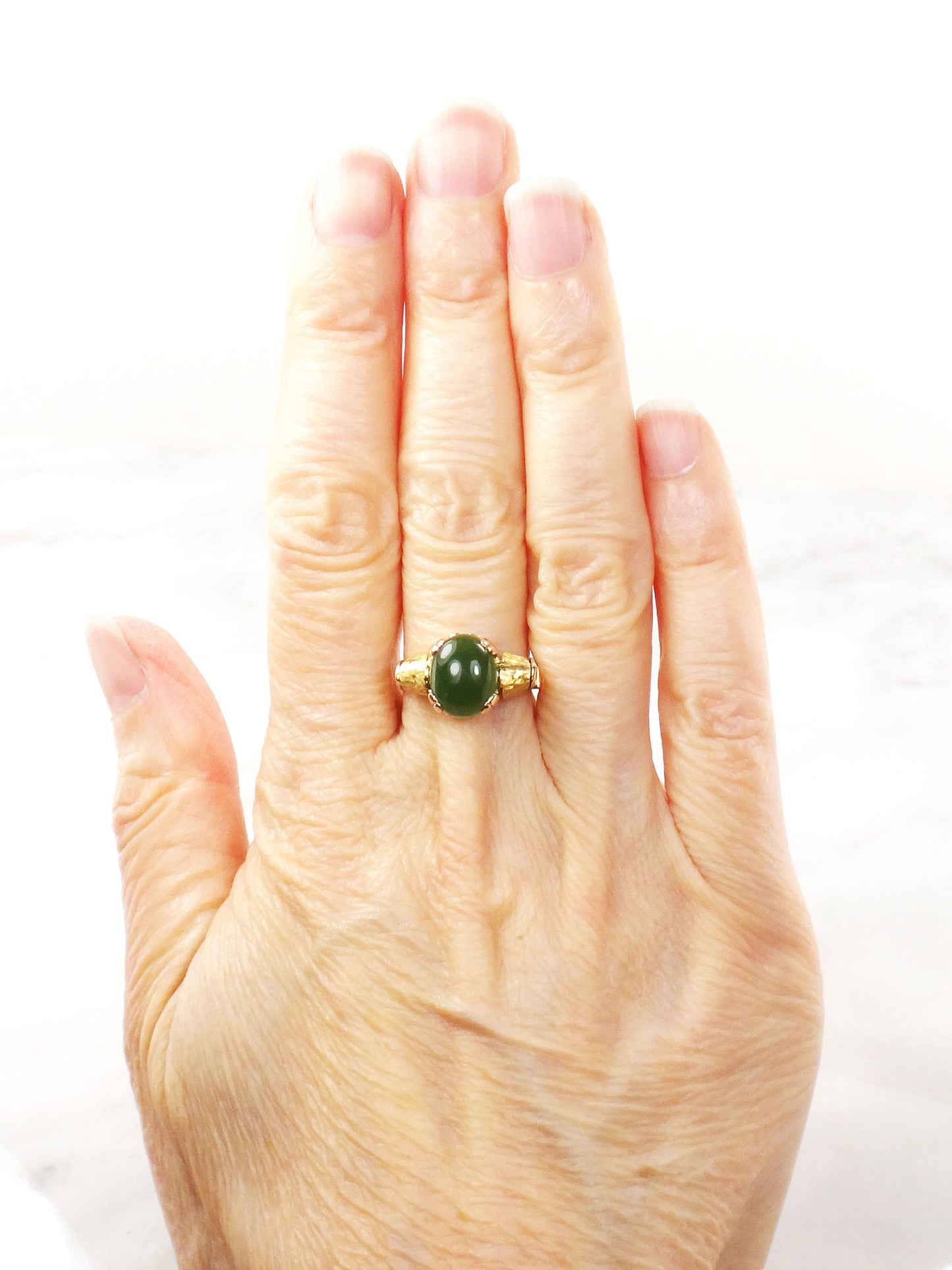 Vintage 14k Yellow Gold Chrysoprase Cabochon Ring - Size 5.5