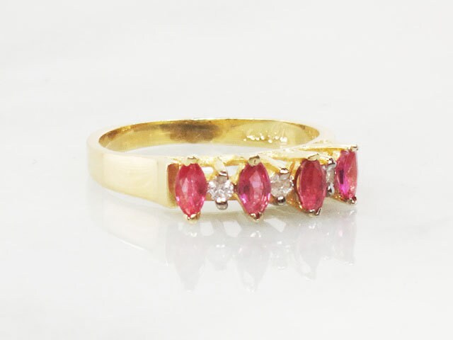 Vintage 14k Yellow Gold Natural Ruby and Diamond Ring July Birthstone Pinky Ring Size 3.5