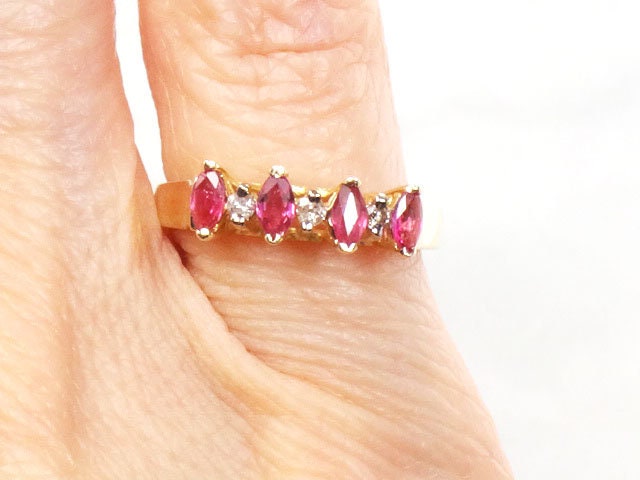 Vintage 14k Yellow Gold Natural Ruby and Diamond Ring July Birthstone Pinky Ring Size 3.5