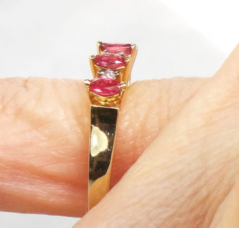 Vintage 14k Yellow Gold Natural Ruby and Diamond Ring July Birthstone Pinky Ring Size 3.5
