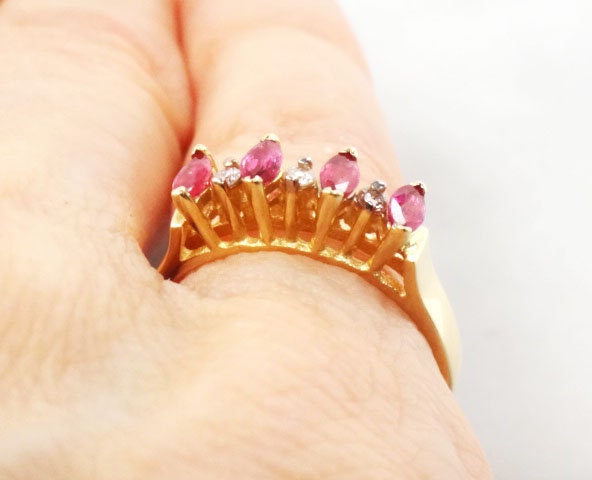 Vintage 14k Yellow Gold Natural Ruby and Diamond Ring July Birthstone Pinky Ring Size 3.5