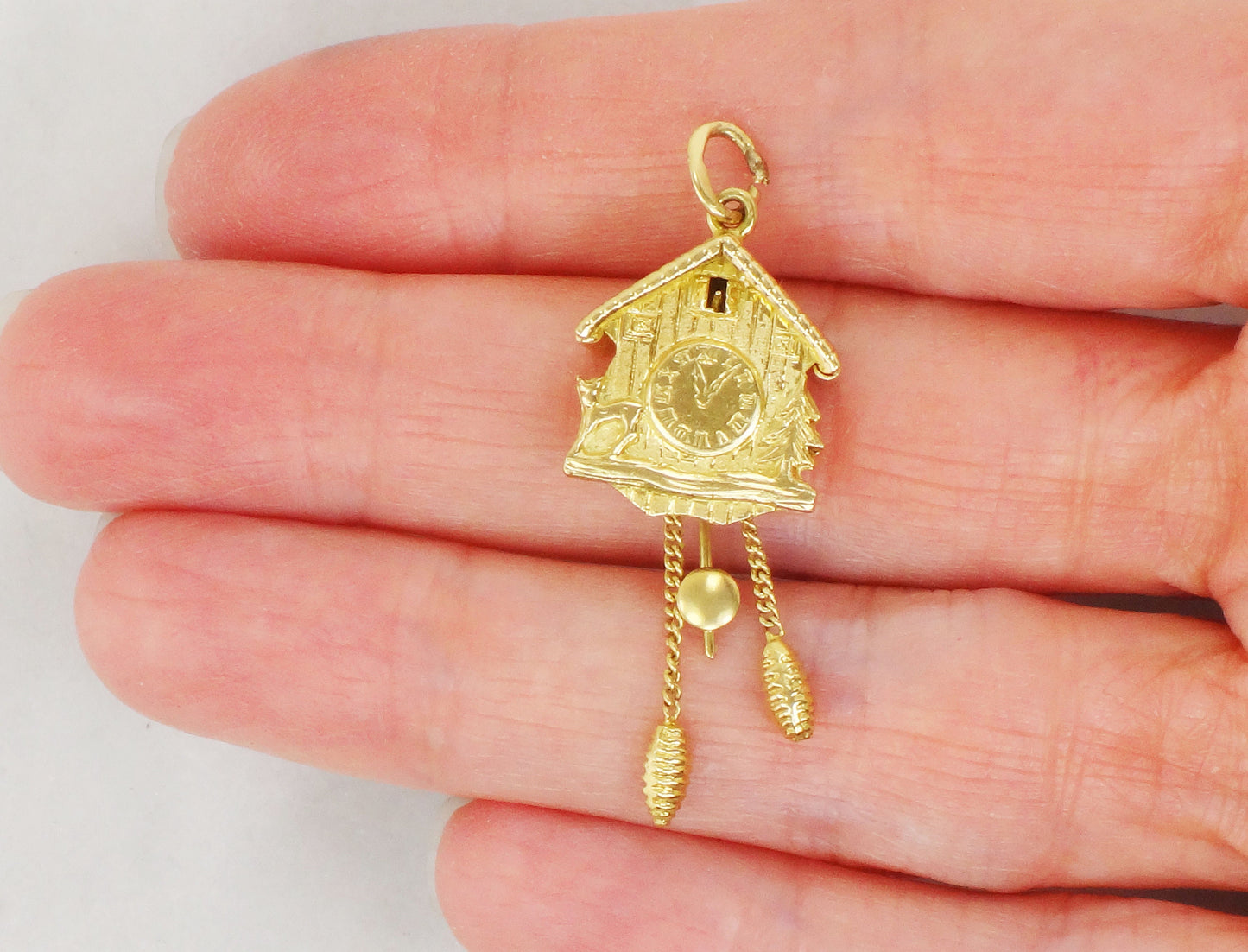 Vintage 18k Gold Cuckoo Clock Charm Pendant: Moving Pendulum, Bavaria Souvenir