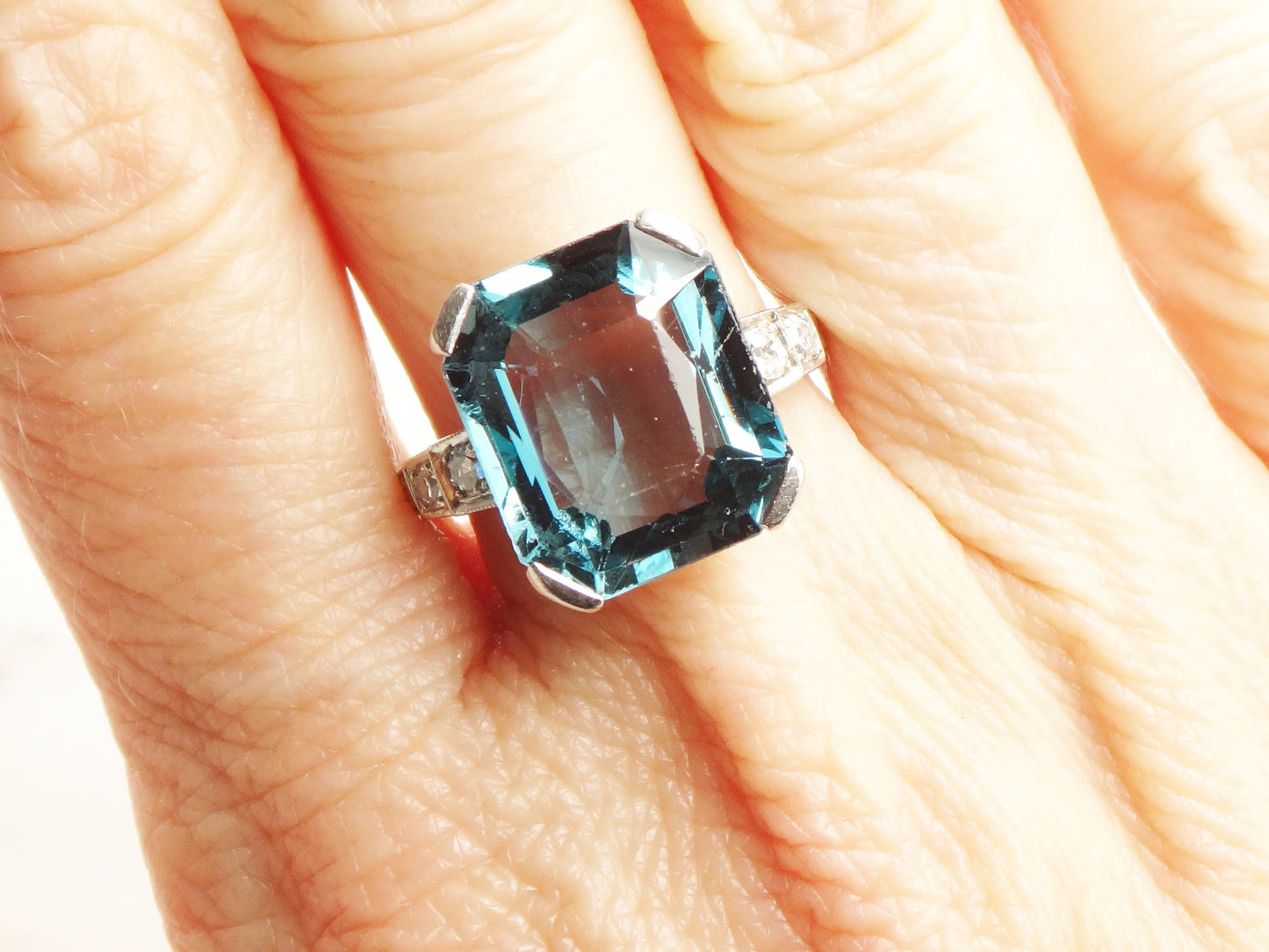 Vintage Art Deco 18k White Gold Blue Spinel and Diamond Ring, Blue December Birthstone Size 6.75