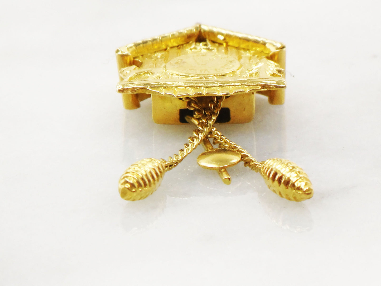Vintage 18k Yellow Gold Cuckoo Clock Charm Pendant, Moving Clock Charm, Bavaria Germany Travel Charm