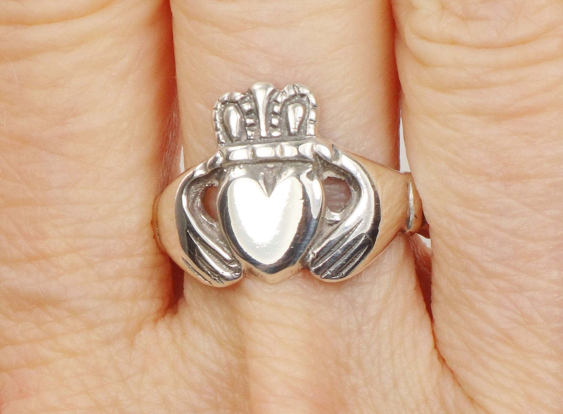 Vintage Sterling Silver Claddagh Ring: Irish Wedding Band, Size 7.25