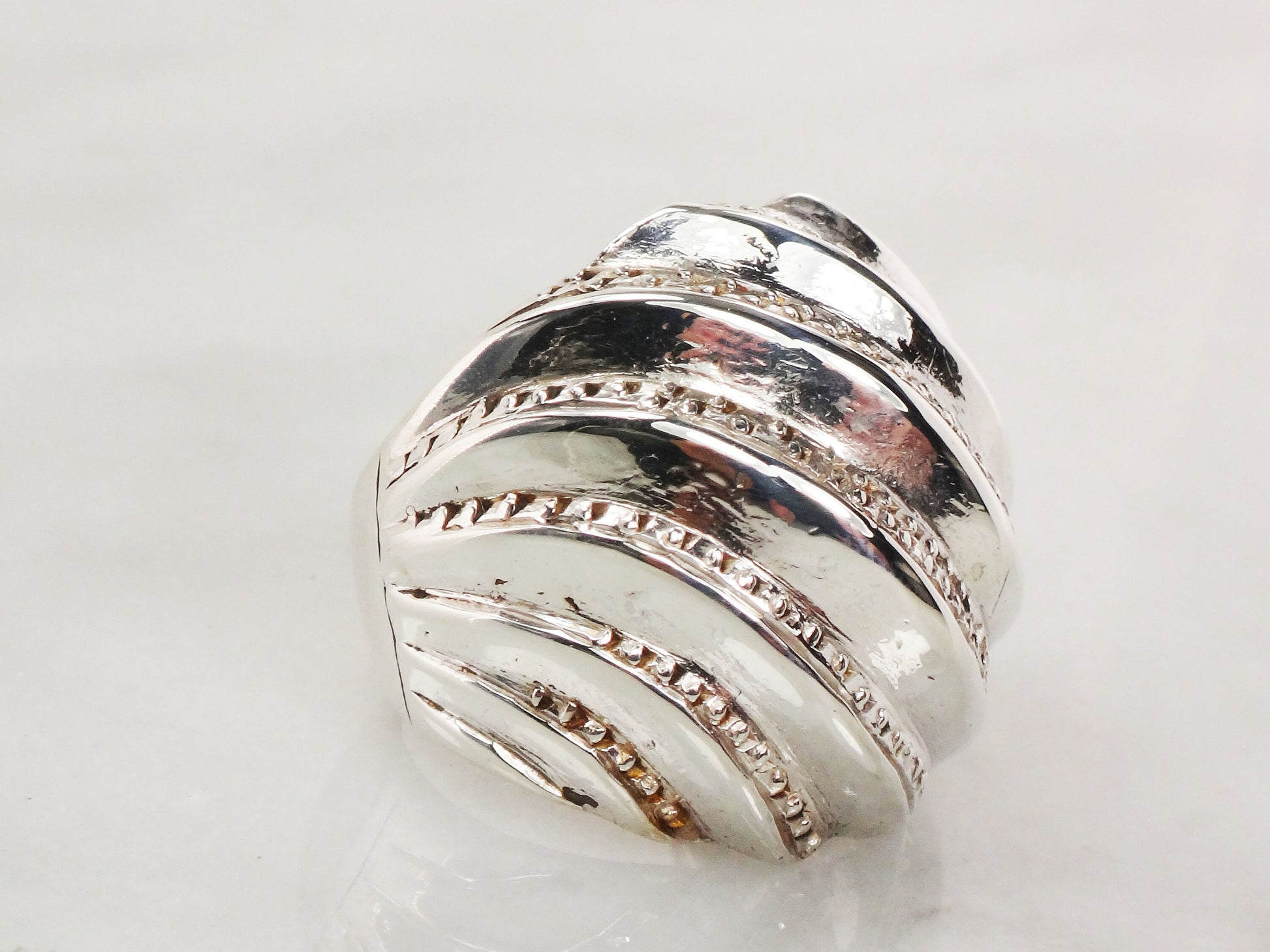 Vintage 950 Silver Ribbed Dome Ring - Wave Design, Size 6 1/4