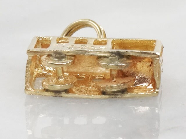 Vintage 14k Gold Cable Car Charm: San Francisco Travel Pendant