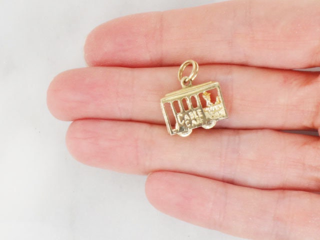 Vintage 14k Gold Cable Car Charm: San Francisco Travel Pendant