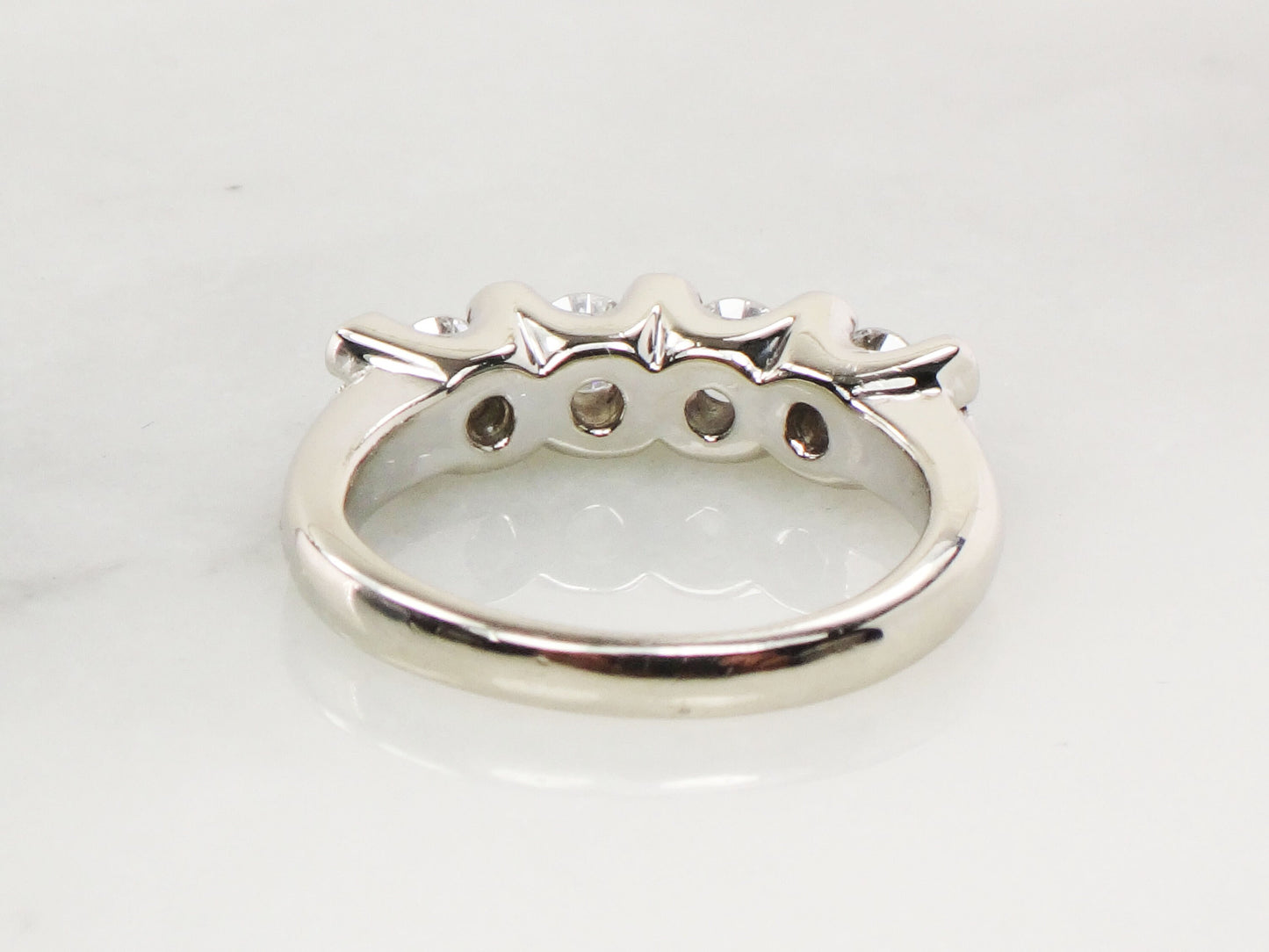 Vintage 14k White Gold Diamond Wedding Band - 1 Carat, Size 5.5