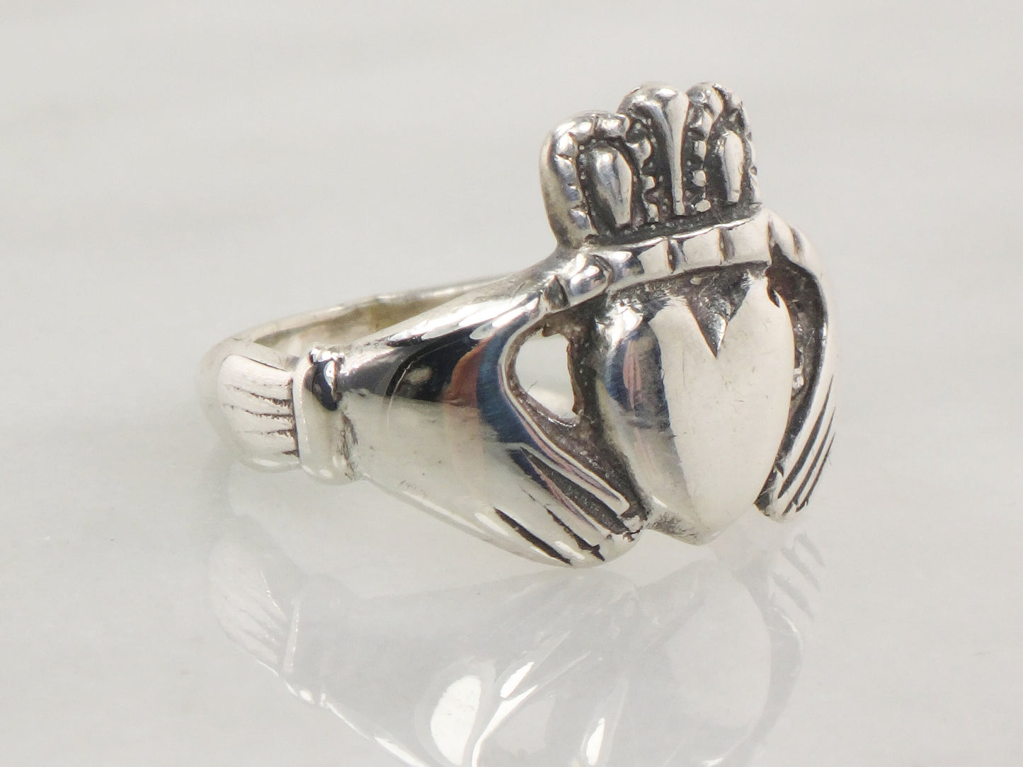 Vintage Sterling Silver Claddagh Ring: Irish Wedding Band, Size 7.25