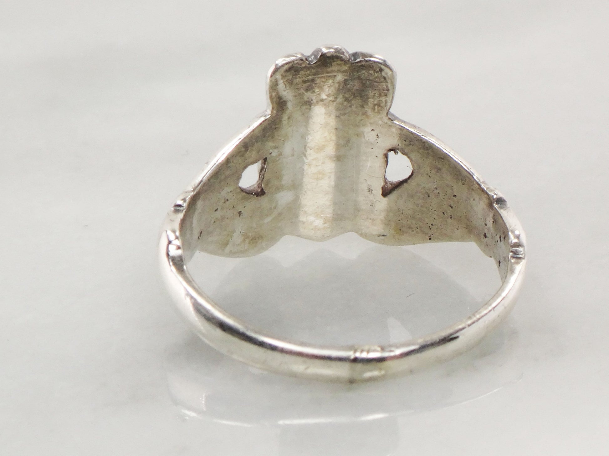 Vintage Sterling Silver Claddagh Ring: Irish Wedding Band, Size 7.25
