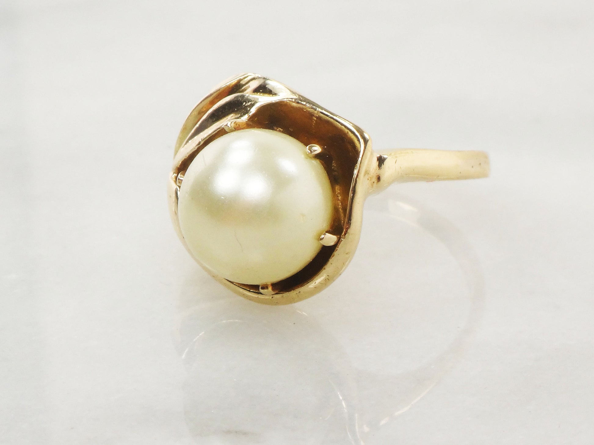 Vintage Yellow Gold Cultured Pearl Ring: Floral Bridal Jewelry, 9.8 MM, Size 5