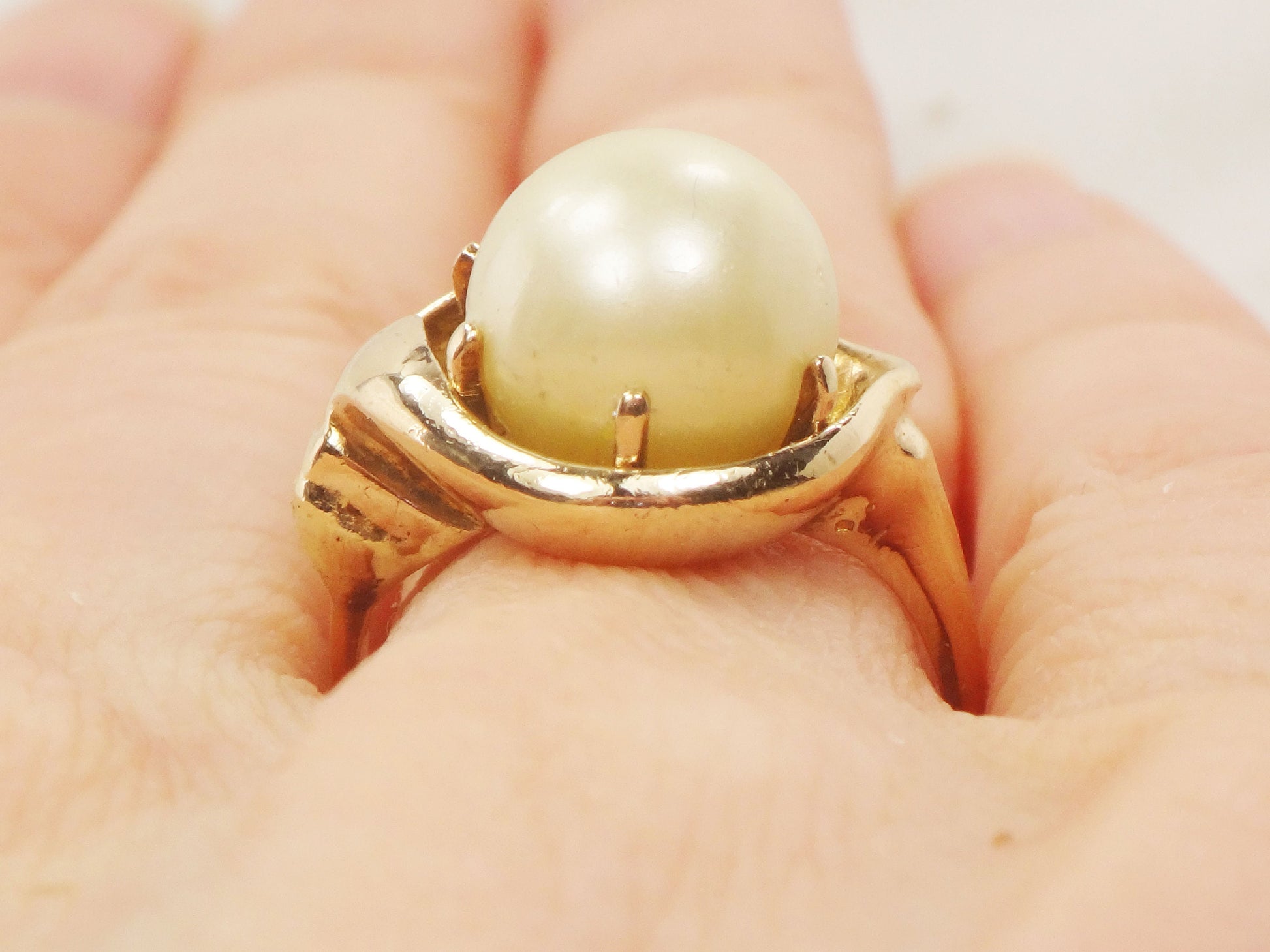Vintage Yellow Gold Cultured Pearl Ring: Floral Bridal Jewelry, 9.8 MM, Size 5