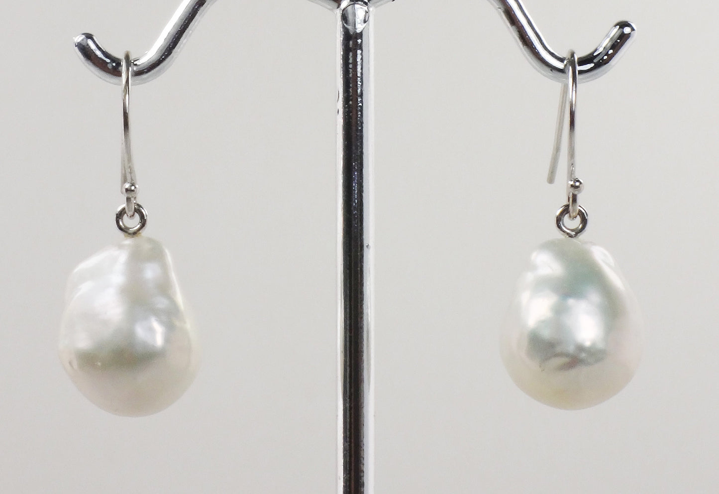 Vintage Large Pearl Dangle Earrings 14k Gold Freshwater Baroque Pearls Earrings Bridal Earrings White Gold Pearl Earrings with Ear Wires