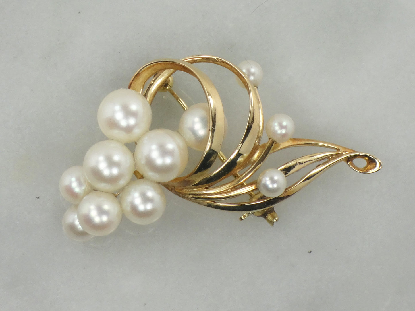 Vintage Mikimoto 14k Gold Cultured Pearl Swirl Brooch