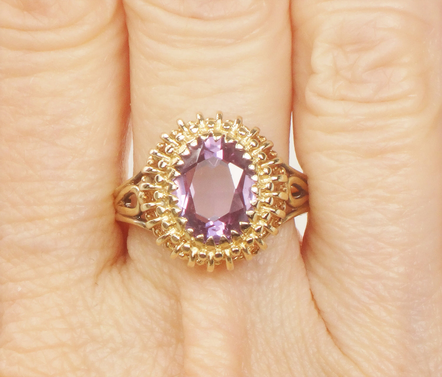 Vintage Solid 14k Yellow Gold Oval Purple Sapphire Ring Size 7