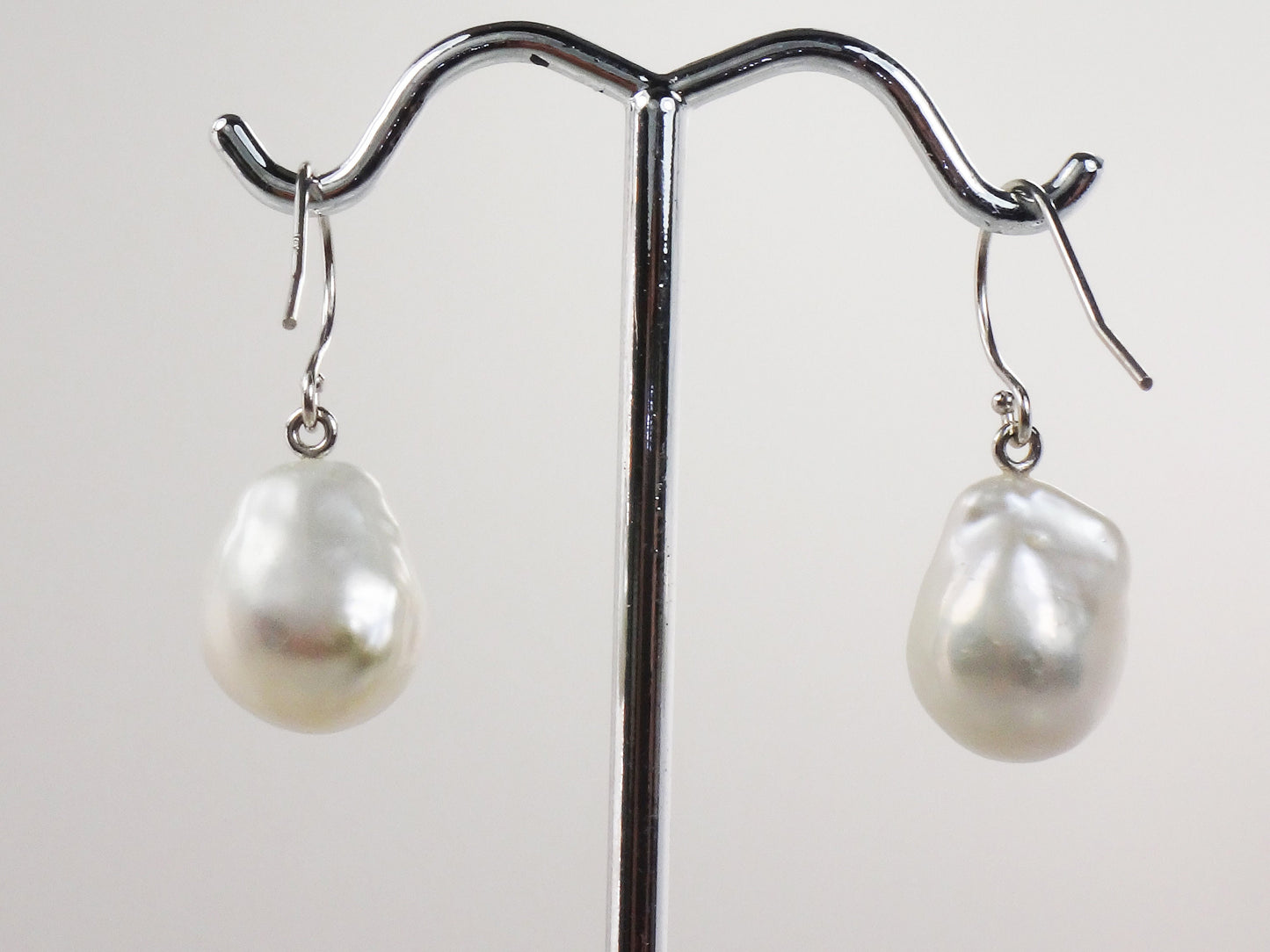 Vintage 14k Gold Baroque Pearl Dangle Earrings: Bridal Jewelry