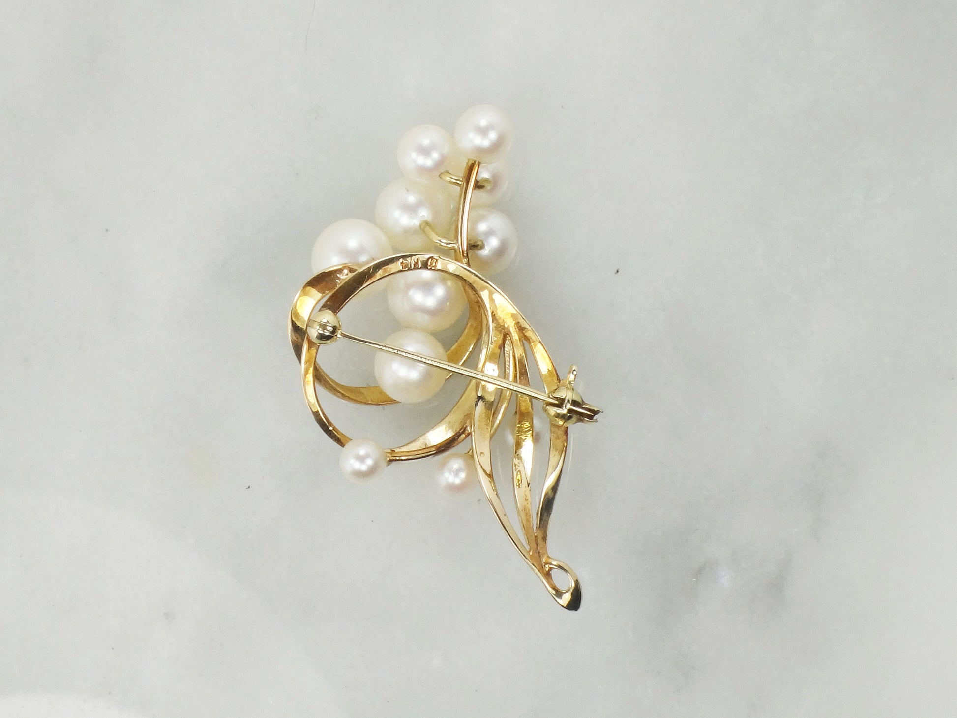 Vintage Mikimoto 14k Gold Cultured Pearl Swirl Brooch
