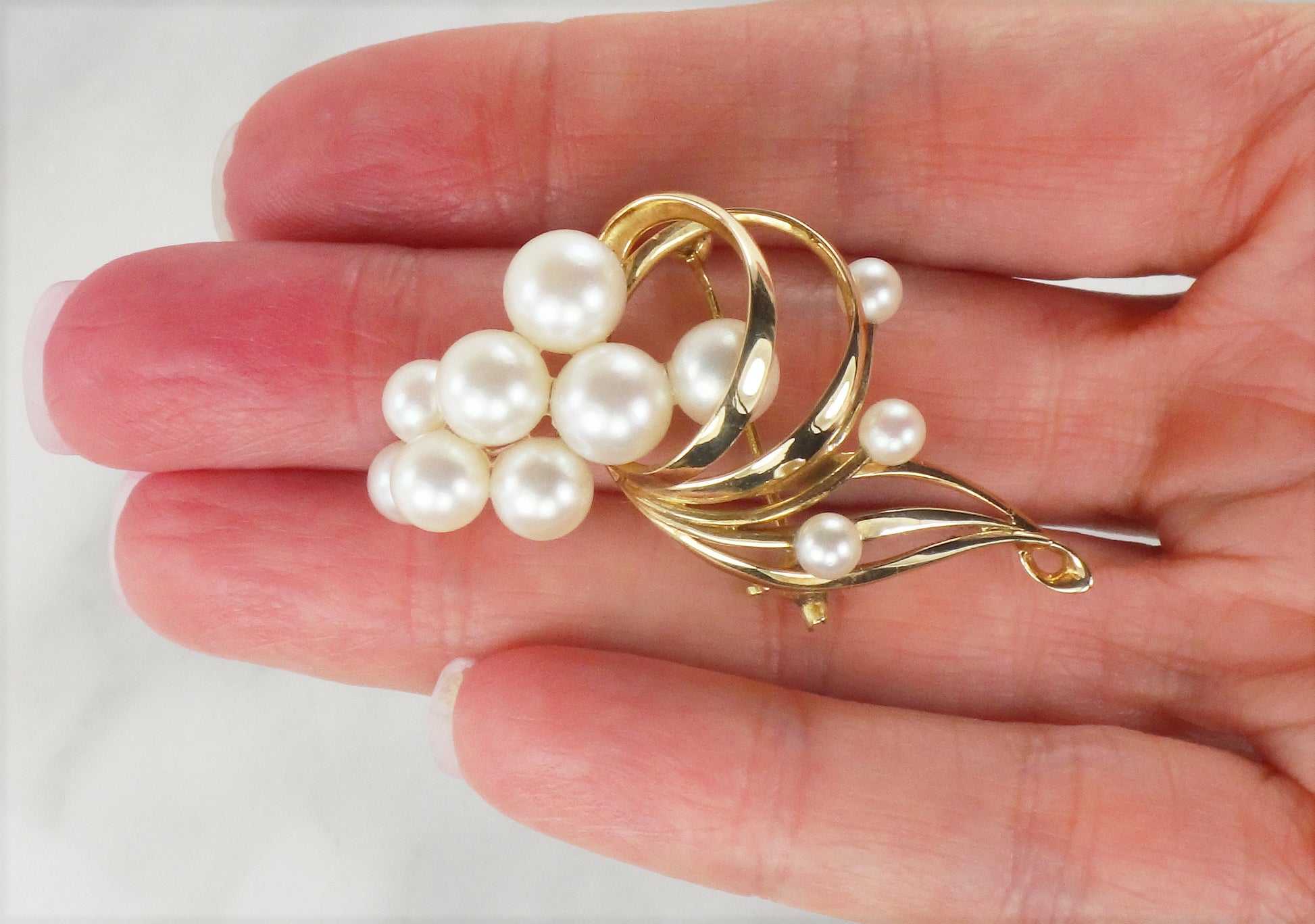 Vintage Mikimoto 14k Gold Cultured Pearl Swirl Brooch