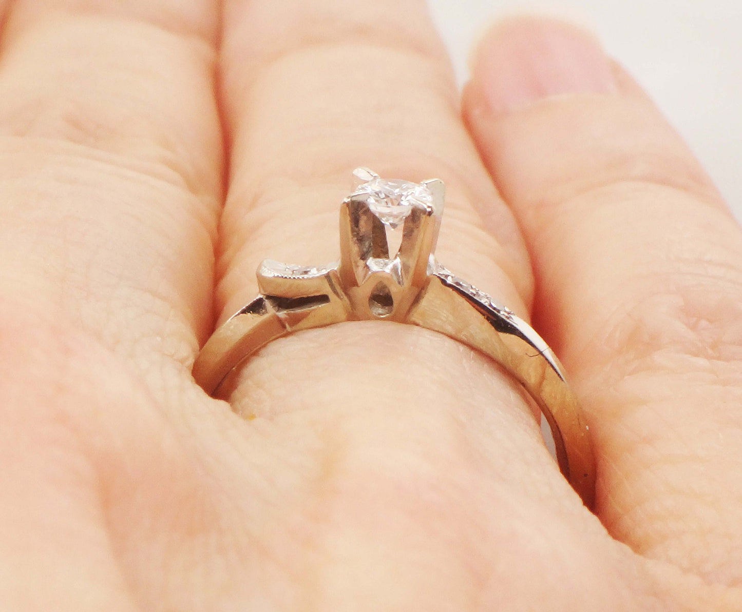 Vintage 4k White Gold Natural Diamond Engagement Ring, .16 Carat Round Diamond Size 5 3/4