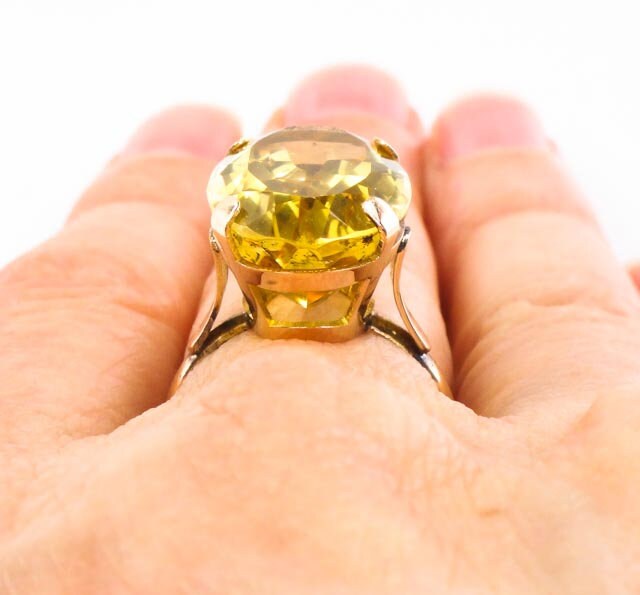 Vintage 18k Gold Citrine Ring: Oval November Birthstone, Size 5 3/4