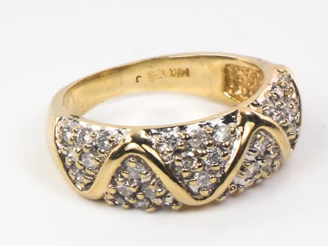 Vintage 14k Gold Diamond Zig Zag Band Ring: Pave Set Wedding Ring, Size 6.25