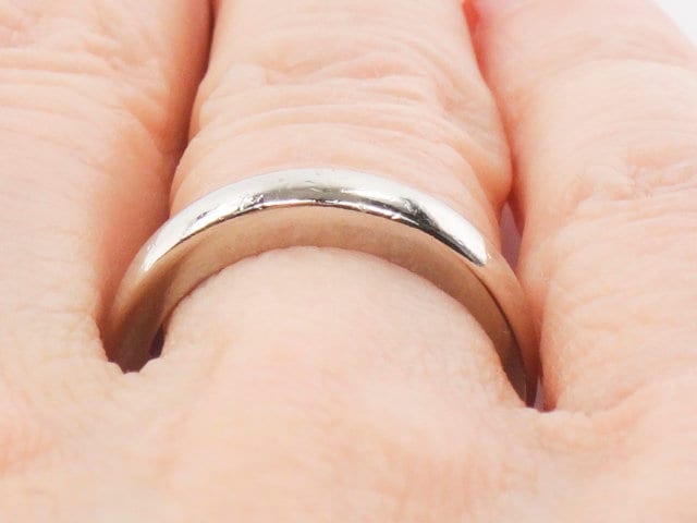 Vintage Platinum Wedding Band: Thin Domed Ring, Size 5, 3MM
