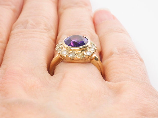 Vintage 14k Yellow Gold Purple Sapphire and Pearl Halo Ring Size 4.5