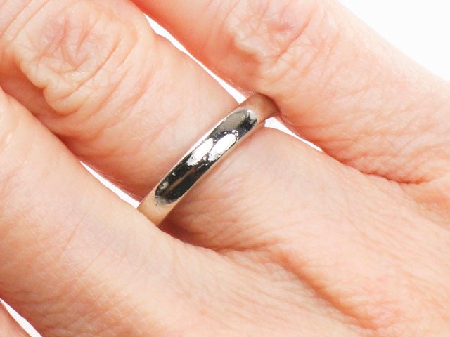 Vintage Platinum Wedding Band: Thin Domed Ring, Size 5, 3MM