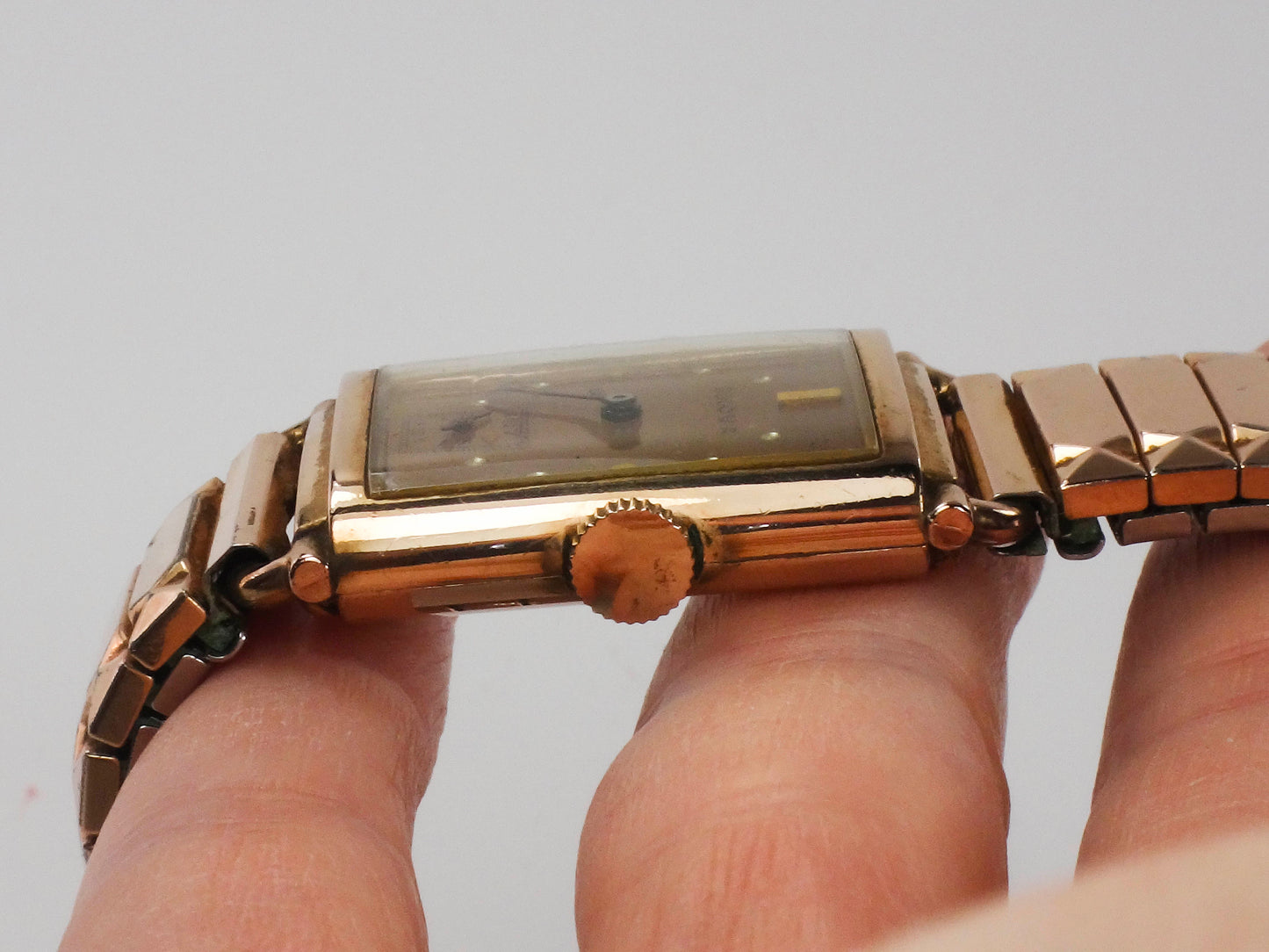 Vintage Bulova 14k Gold Filled Watch Retro Rose Gold Tank Mechanical Winding Watch with Flex Band Unisex Wristwatch