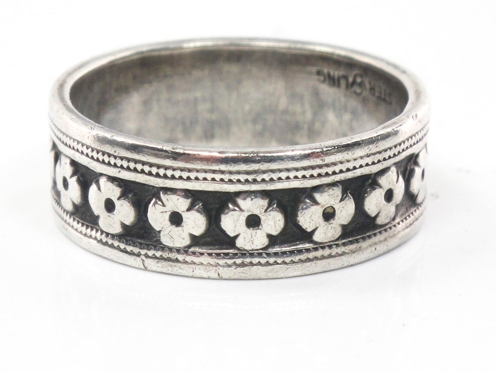 Floral Silver Band - 6.25 MM Wide Vintage Sterling Wedding Ring or Stacking