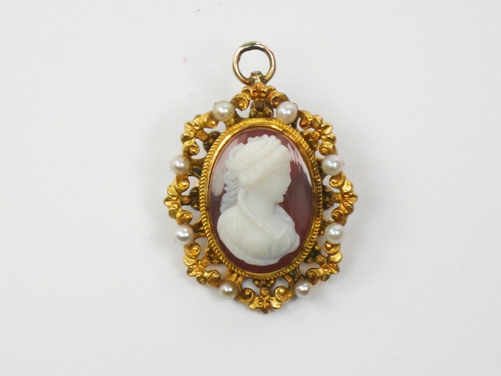 Antique 14k Gold Hardstone Cameo with Cultured Pearls Pendant / Pin