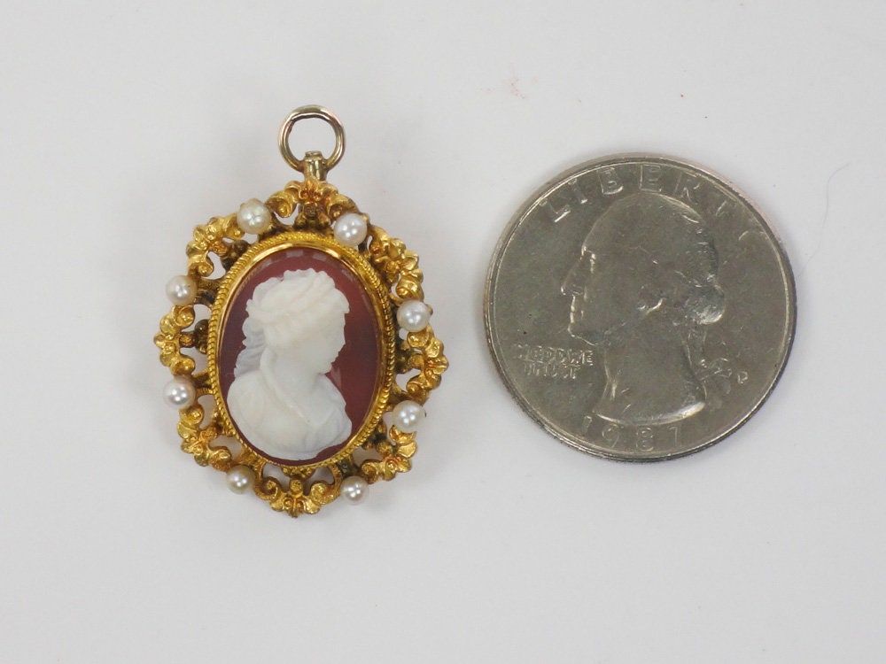 Antique 14k Gold Hardstone Cameo with Cultured Pearls Pendant / Pin