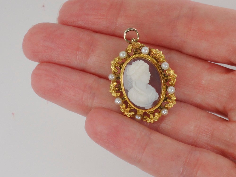 Antique 14k Gold Hardstone Cameo with Cultured Pearls Pendant / Pin