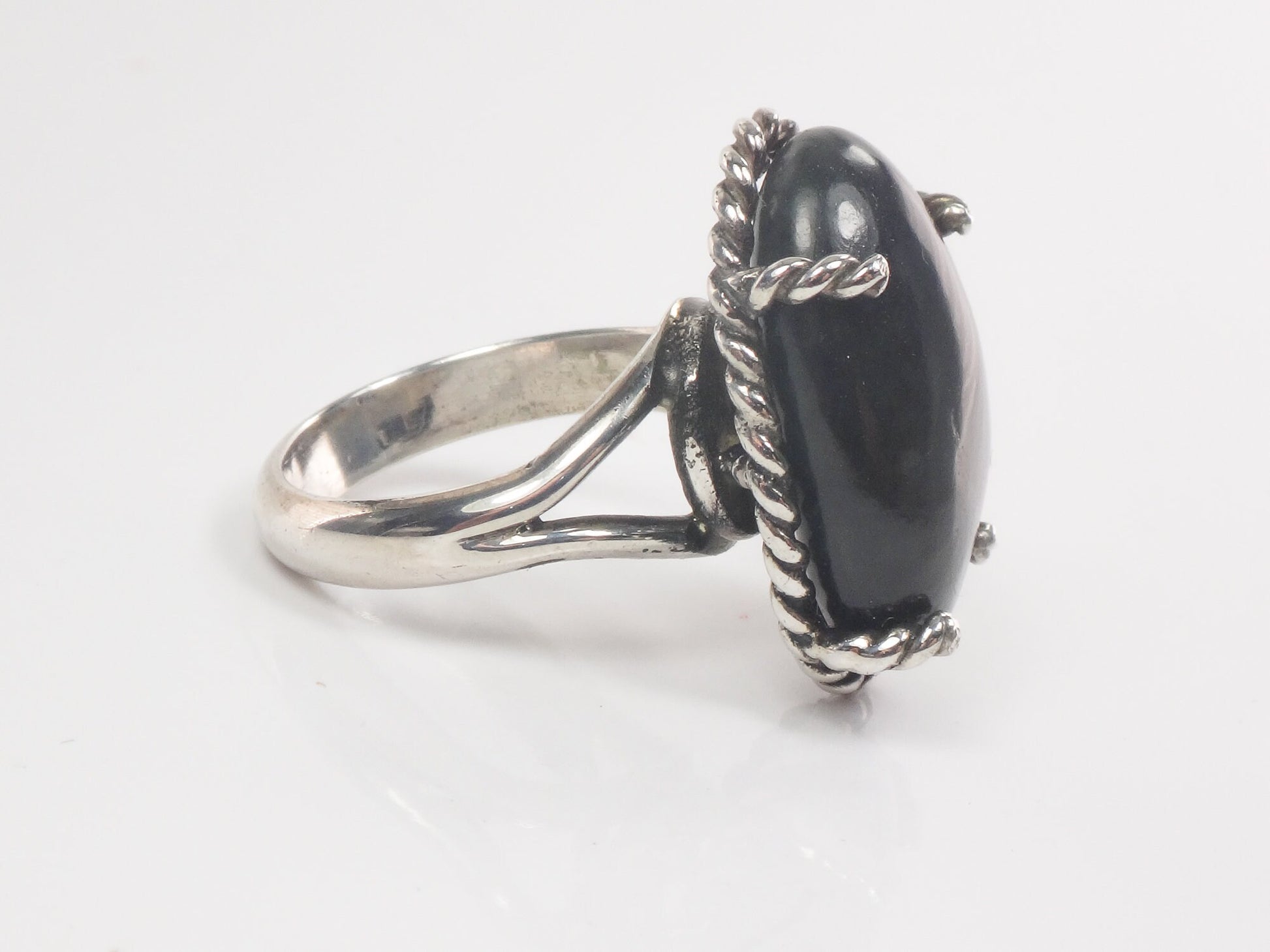 Vintage Large Sterling Silver Black Stone Ring Boho Right Hand Ring Size 9
