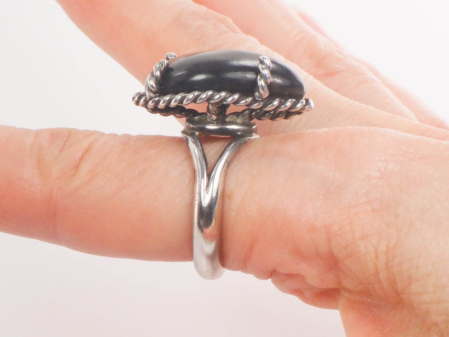 Vintage Large Sterling Silver Black Stone Ring Boho Right Hand Ring Size 9