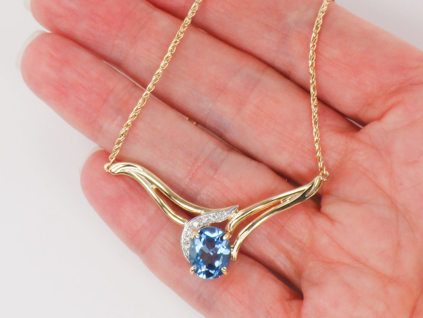 Vintage 14k Yellow Gold Blue Topaz and Diamond Necklace 1980's Oval Blue December Birthstone Necklace 17.5"