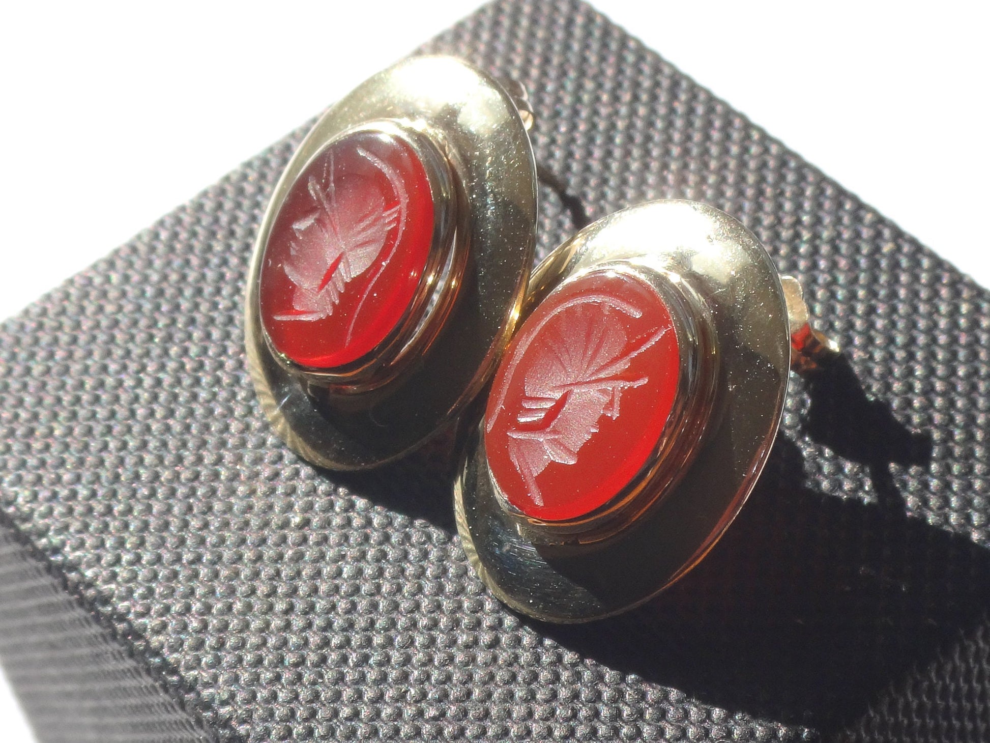 Vintage 14k Yellow Gold Carnelian Intaglio Stud Earrings - Oval Carved Roman Soldier Earrings