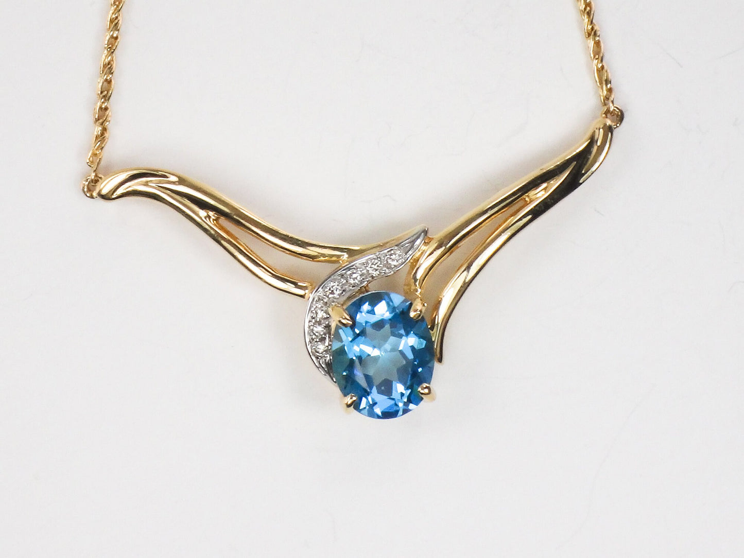 Vintage 14k Yellow Gold Blue Topaz and Diamond Necklace 1980's Oval Blue December Birthstone Necklace 17.5"
