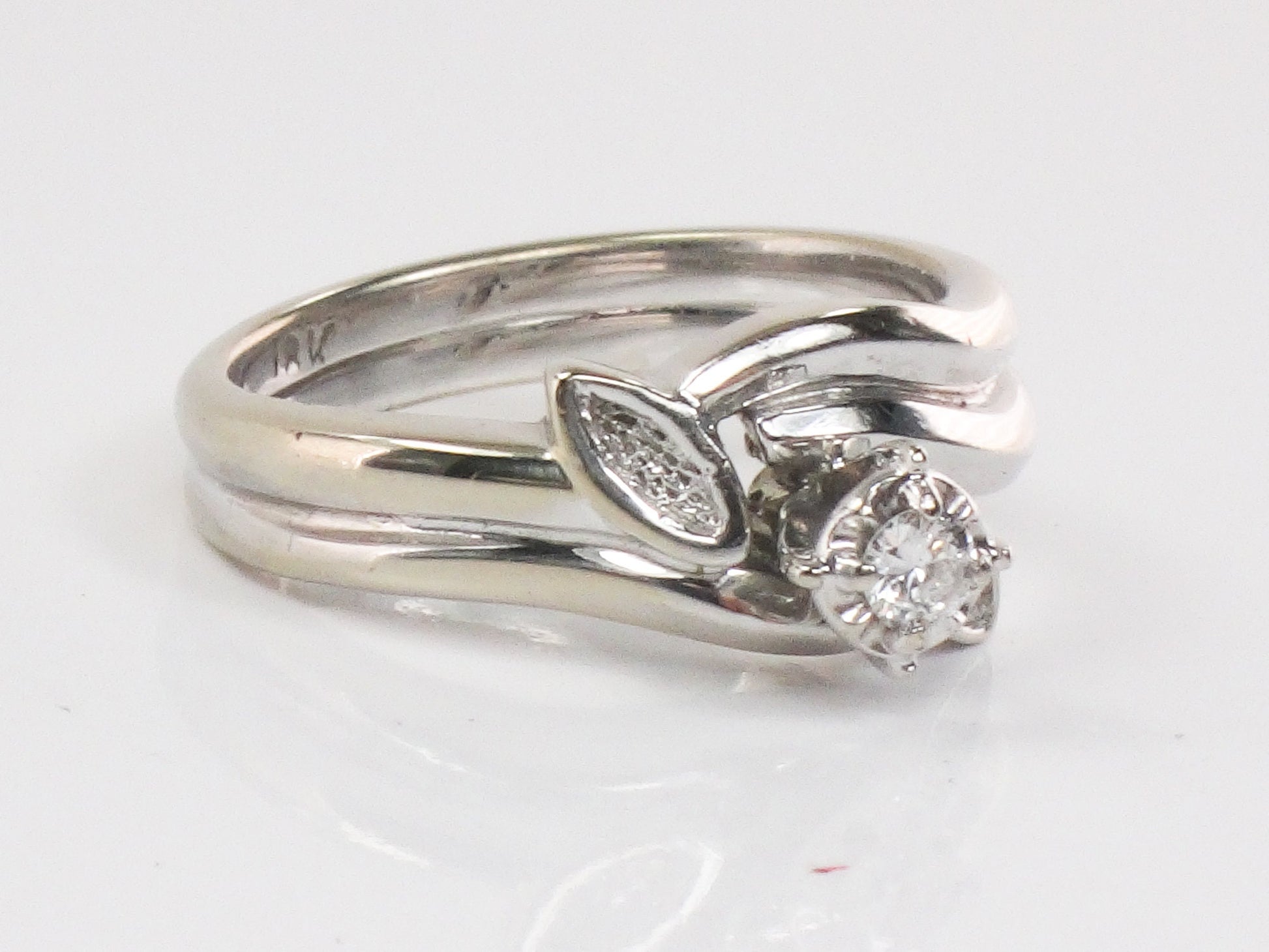 Vintage 18k White Gold Natural Diamond Solitaire Wedding Ring Round Diamond Engagement Ring Size 6