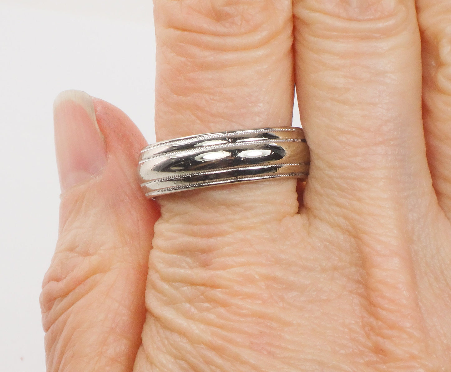 Vintage Art Carved 14k White Gold Men's Wedding Band - Size 9