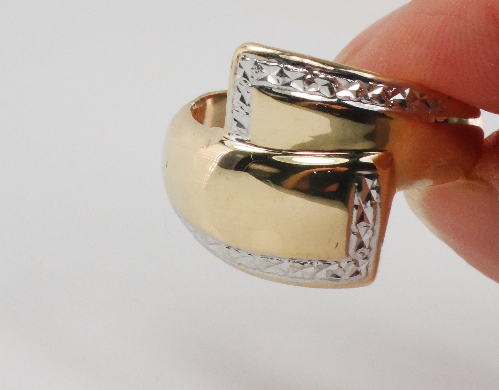 Vintage Michael Anthony Large 14k Two Tone Gold Bypass Style Ring Size 10.5