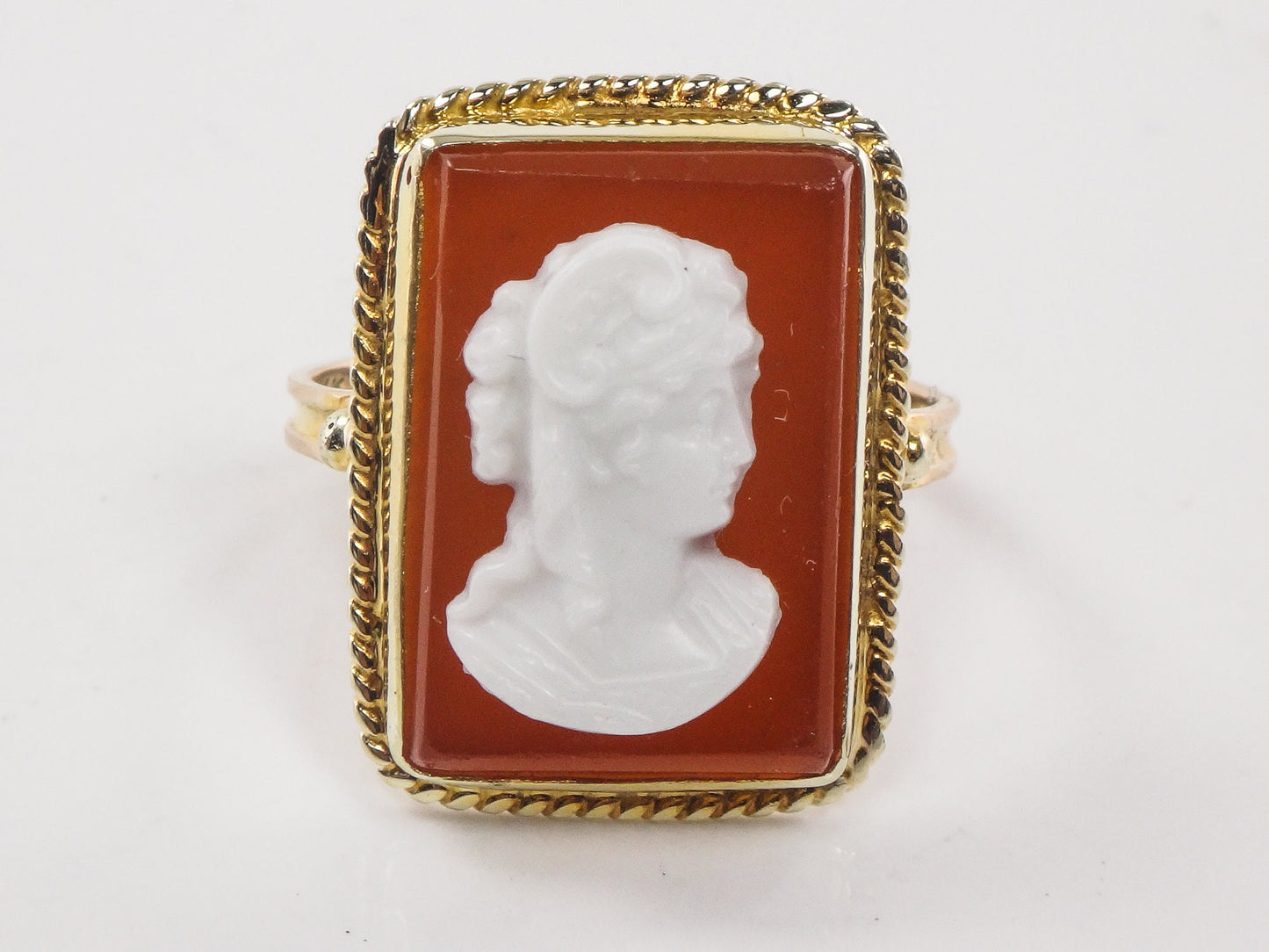 Vintage 14k Yellow Gold Hardstone Cameo Ring, Carved Stone Ring, Size 8.25