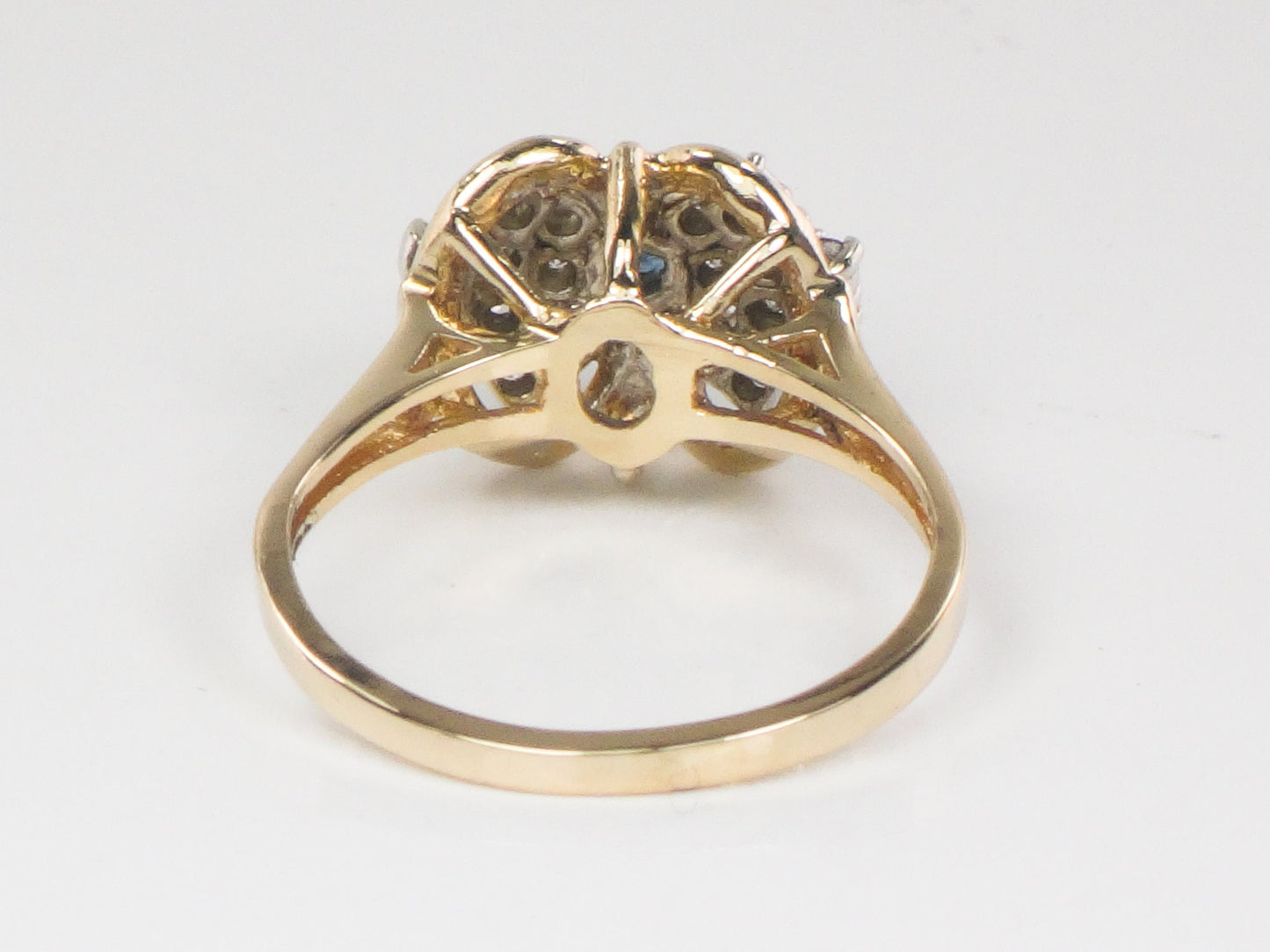 Vintage 14k Yellow Gold Natural Blue Sapphire and Diamond Cluster Ring Everyday Ring Size 6.5